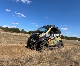 Екстремен подарък - офроуд за двама със Смарт - шофиране за 3 часа