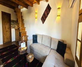 Романтично бягство от града във „Вила Панорама“ в с. Лещен - две нощувки 