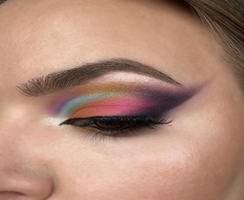 Красива и уверена с Професионален грим + изкуствени мигли на лента в Перник