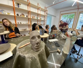 Wine and sgraffito for two people - painting on a ceramic vessel