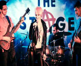 Two singing lessons or heavy vocals lessons