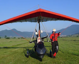 "Flight with a motor hang glider" over the Chepinska valley - 20 minutes