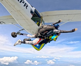 Тандемен скок с парашут от 3000 метра на летище Ихтиман  + хендикам видео и снимки