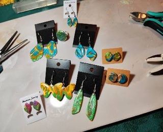 Арт брънч - работилница за изработване на бижута от полимерна глина за двама