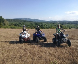 Забавление сред природата с 1 час АТВ Сафари в Китен за двама на едно АТВ