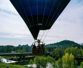 Издигане с балон край Банско за двама