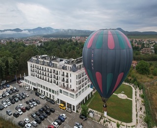 Panoramic balloon ride for two in Pavel Banya
