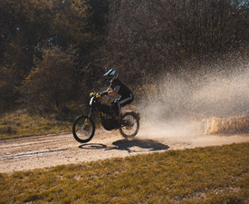 Екстремна разходка с електрически кросов мотор Sur Ron Ultra Bee край с. Неофит Рилски, Варна - 2 часа