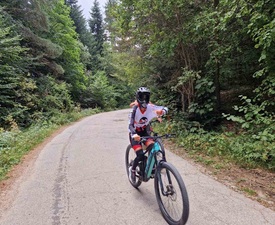 4-часов тур с ел. колело за двама + пица/бургер и напитка по избор за всеки край Боровец