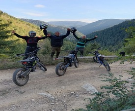 В магията на планината: Двучасов тур с електрически мотор за двама край Смолян