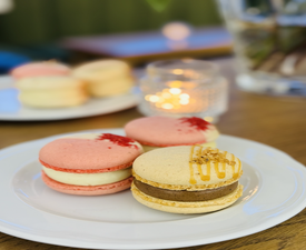 Дегустация на 3 вида френски макарони с подарък за вкъщи в The RITZ Specialty Coffee - за двама