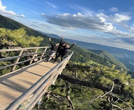 Разходка с джип Land Rover Discovery в Родопите - разходка до Мечи връх