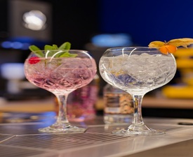 Мастърклас по приготвяне на коктейли с джин за двама - тайната на перфектния баланс