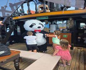 Круиз с любими детски герои за двама + две деца от 2-12 г. край Варна