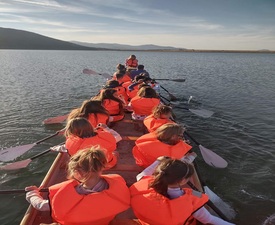 Плавай с драконова лодка на Рабишкото езеро - за двама човека