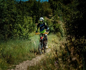 Офроуд разходка с електрически кросов мотор край Арбанаси за 3 часа