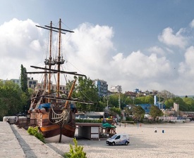 Ваучер за консумация за двама в ресторант Mr. Baba, Варна на стойност 75 евро 