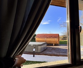 Нощувка делник за до 4 души + разходка с 2 АТВ-та за четирима в къщи за гости Rhodonest в с. Горно Брястово, област Хасково