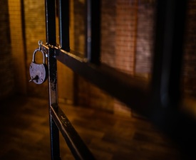 Избягай от стаята за един час: Клопката, ескейп стая за петима