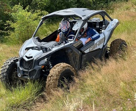 Приключение край София - офроуд сред природата с каране на УТВ