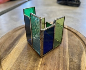 Работилница по витраж за двама във Велико Търново – изработка на свещник с техника Тифани