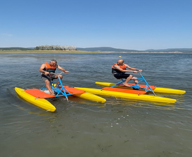 1 час Каране на две водни колела за двама на яз. Искър