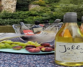 На брега на Искъра с "Весел пикник за двама" край Враца