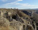 Екстремен уикенд в района на пещера Проходна – гр. Луковит | Makaroon.bg