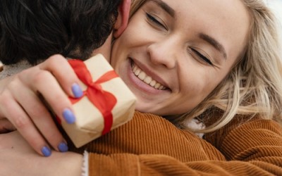 5 идеи за преживявания според 5-те езика на любовта – подарък за 14 февруари и след това