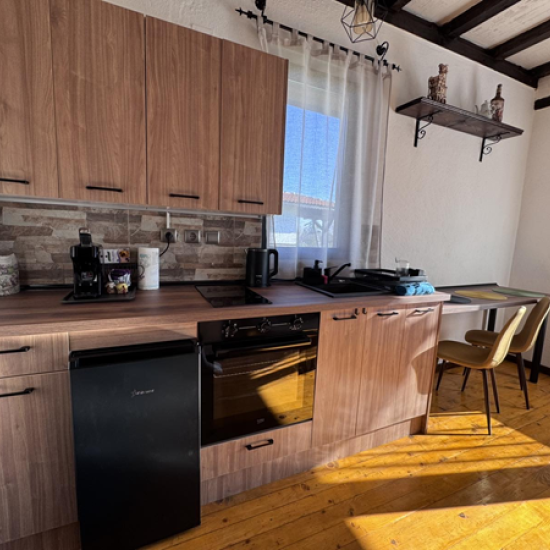 Почивка насред Родопите с Нощувка в къщи за гости Rhodonest, с. Горно Брястово от Makaroon