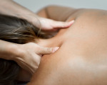 Класически, релаксиращ масаж на цяло тялo в Бургас от Макароон