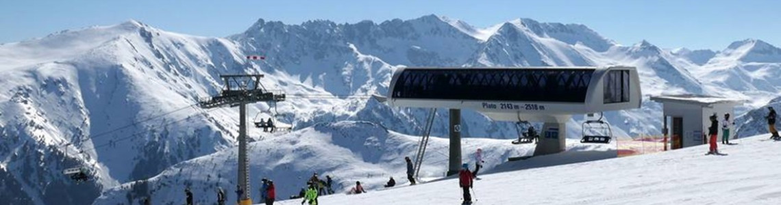 Завладейте склоновете в Банско: Ваучер за индивидуално обучение на ски или сноуборд по избор!