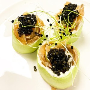 Меню Царска вечеря за двама с дегустация на хайвер и водка в руски ресторант Арбат  Меню Царска вечеря за двама с дегустация на хайвер и водка в руски ресторант Арбат