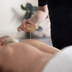 Успокояващ арома масаж за облекчаване на стреса в Пловдив Успокояващ арома масаж за облекчаване на стреса в Пловдив