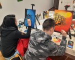 Създайте нещо красиво заедно с Рисуване за двама на обща картина от Makaroon Създайте нещо красиво заедно с Рисуване за двама на обща картина от Makaroon