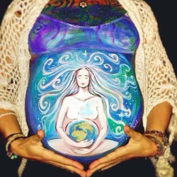 Баланс от цветове с "Body Art Терапия за Бременни" Баланс от цветове с "Body Art Терапия за Бременни"