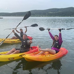 Еднодневен наем на едноместен каяк на язовир Искър за търсачите на приключения