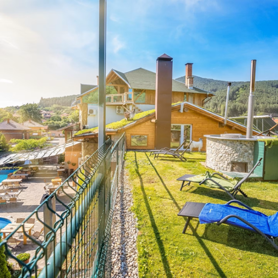 Подарете си една еко почивка с любим човек с 2 нощувки за двама в еко къщичка на тайно място от Makaroon