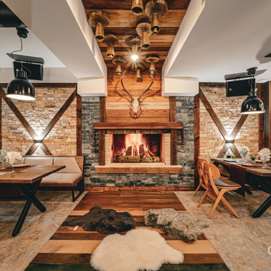 Подарете си заслужена спа почивка, споделена с любимия човек, с Тайно пътуване в Рила планина от Makaroon