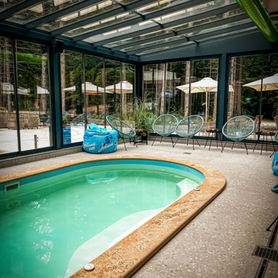 Подарете си заслужена спа почивка, споделена с любимия човек, с Тайно пътуване в Рила планина от Makaroon