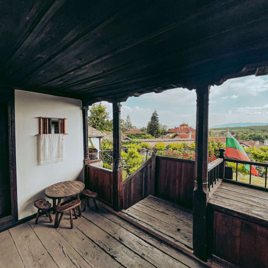 Тайно пътуване за двама - Из архивите на миналото от Макароон