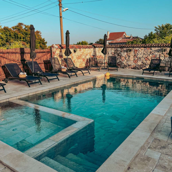 Тайно пътуване за двама - Из дивия свят на Черноморието от Макароон