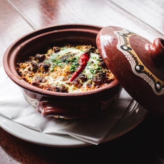 Българска традиционна кухня: Четиристепенно меню за двама в Магерницата | Makaroon.bg