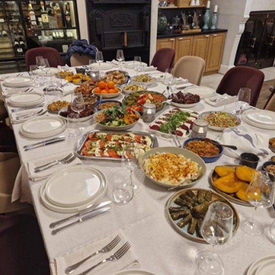 Пълноценна почивка и свързване със себе си с Нощувка за двама в Спа Хотел Carpe Diem от Makaroon