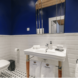 1 нощувка със закуска в двойна стая стандарт в Бутиков Спа Хотел Carpe Diem, с. Сладка вода, област Варна