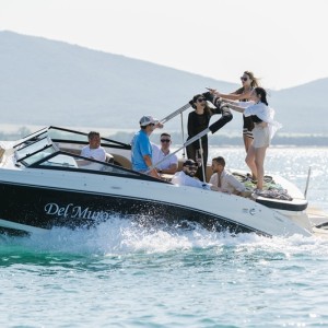 На среща с морето: 2-часов тур с моторна лодка Del Muro за до 10 души край Созопол