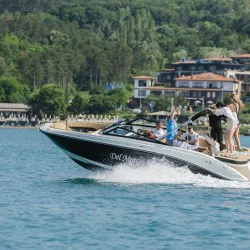 На среща с морето: 2-часов тур с моторна лодка Del Muro за до 10 души край Созопол На среща с морето: 2-часов тур с моторна лодка Del Muro за до 10 души край Созопол