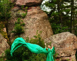 Flying dress фотосесия на Белоградчишките скали от Макароон