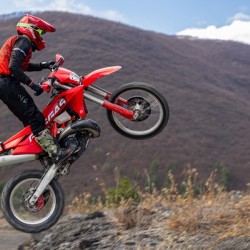 Офроуд разходка с ендуро мотор за един човек из красотата на Стара планина