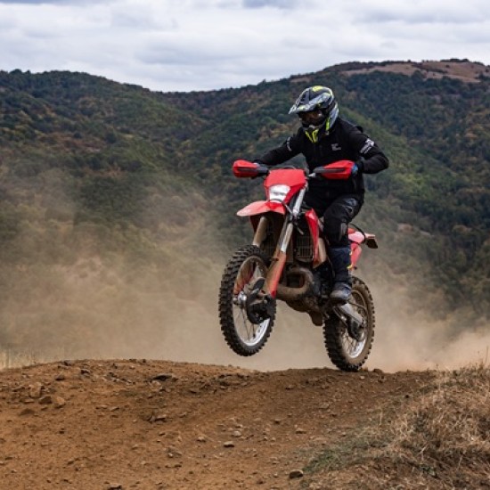 В обятията на планината с Офроуд разходка с ендуро мотор до връх Мургаш от Makaroon В обятията на планината с Офроуд разходка с ендуро мотор до връх Мургаш от Makaroon